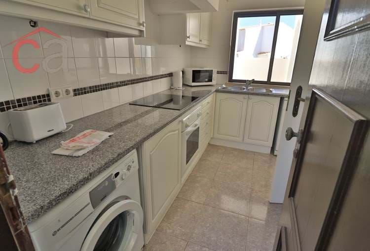 Quarter Share in south facing two bedroom ground floor apartment