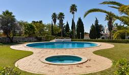 Bienvenue dans les Propriétés Quinta da Palmiera Properties!