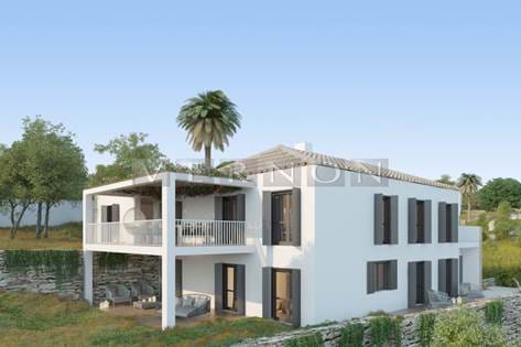 Algarve, Carvoeiro til salg:  moderne og utsøkt bygget 5 soverom, 5 bad villa innen gangavstand til sentrum og strand:
