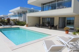 Fabulous Modern Villa with superb Ocean views