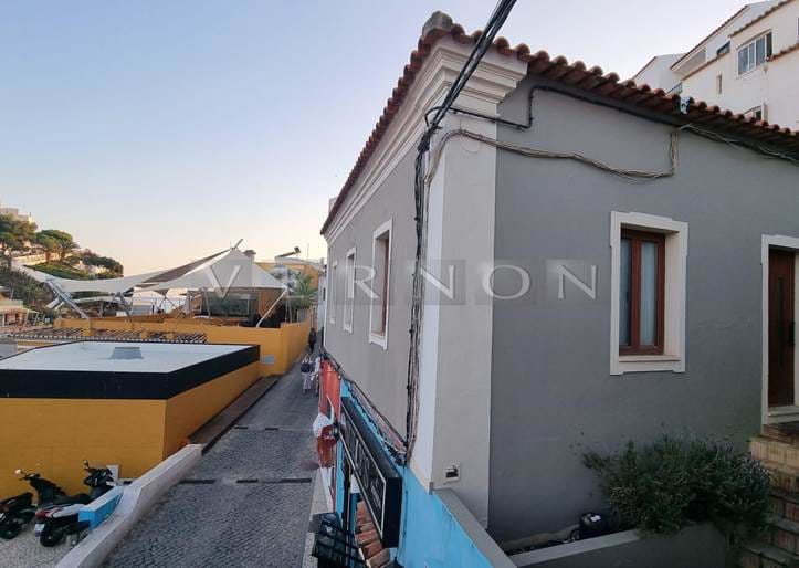 Algarve, Carvoeiro til salgs: 1 roms leilighet i sentrum av Carvoeiro kun 100 meter fra stranden: