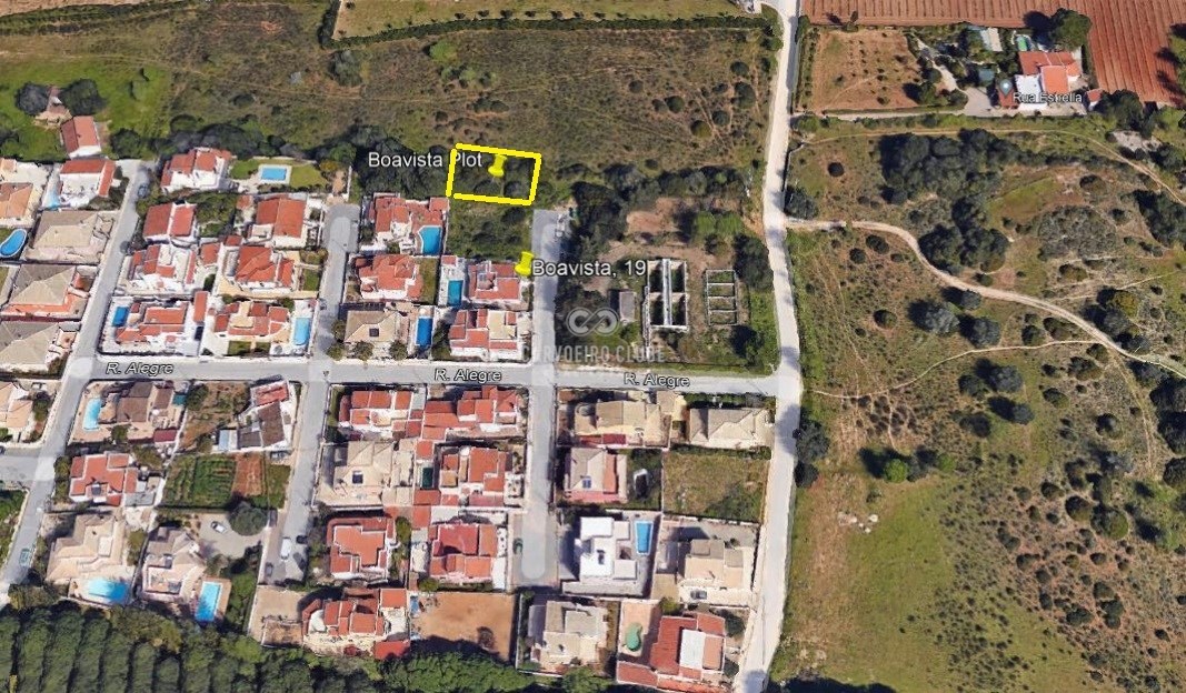 Baugrundstück in der Nähe von Carvoeiro (391 m²)