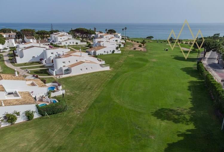 PRIME LOCATION WITH AMAZING GOLF & SEA VIEWS   