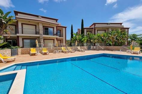 Algarve Carvoeiro 1+1 SZ Wohnung mit schönem Ausblick zum  Verkauf  in dem Golf Resort Vale da Pinta nur 10 Automin. vom Carvoeiro und Ferragudo Ortzentrum entfernt