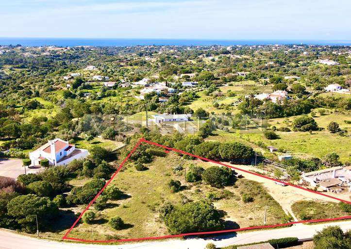 Algarve, Carvoeiro, à vendre, terrain à bâtir de 5.155 m², dans un endroit calme à Vale d'el Rei, près de la plage de Marinha et Benagil: