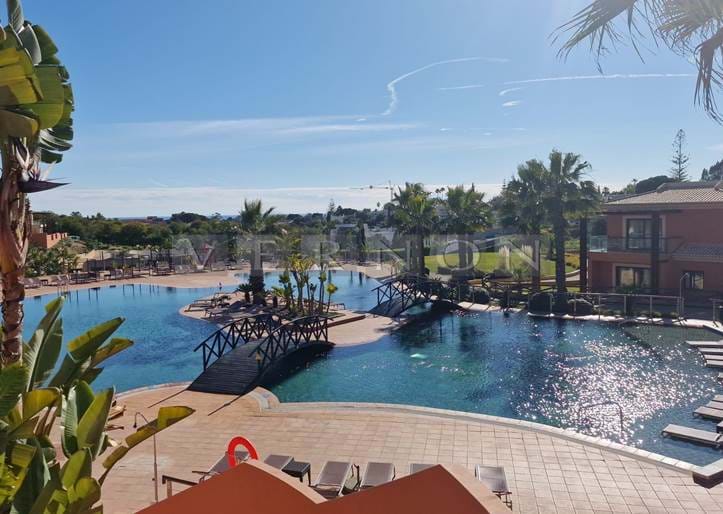 Algarve, Carvoeiro, zu verkaufen, Luxus 1 Schlafzimmer-Wohnung mit Meerblick im 5 Sterne Spa & Resort Monte Santo 
