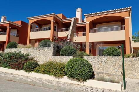 Algarve, Carvoeiro zu verkaufen: 1/4 Anteil (3 MONATE NUTZUNG PRO JAHR) eines 2 SZ Appartements in Vale da Pinta Golf Resort nur 10 Automin. vom Strand und Ortszentrum entfernt.
