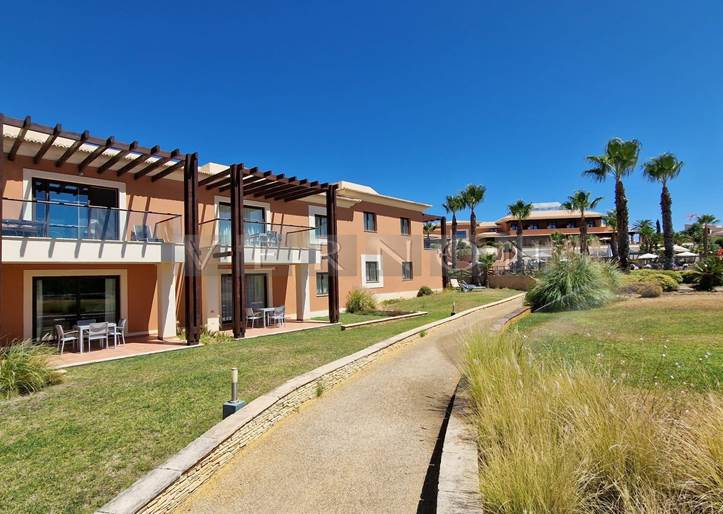 Algarve, Carvoeiro à vendre: Appartement de luxe de 2 chambres, 2 salles de bain, dans la prestigieuse station balnéaire  Monte Santo de 5 étoiles 
