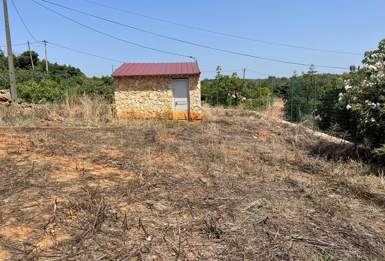 Mixed land with 5 houses for reconstruction 