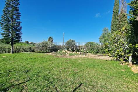 Algarve, Caramujeira, à vendre terrain à bâtir, dans un endroit calme à Vale d'el Rei, près de la plage de Marinha et Benagil
