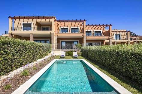 Algarve Carvoeiro para venda moradias em banda no Vale do Milho com 2 quartos, piscina privativa jardim rendimento garantido