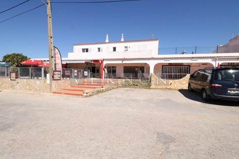 Algarve, Carvoeiro Commercial unit for sale with terrace and parking,  at Centeanes beach next to Rocha Brava complex and Vale do Milho golf 